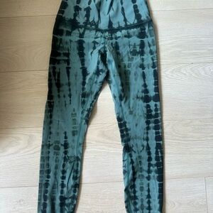 lululemon athletica Green and Black Leggings